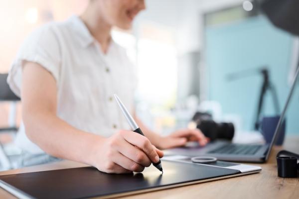 The "Invisible" UI — Designing for Cognitive Efficiency