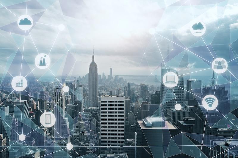 Edge Intelligence — The Decentralized Nervous System of 2026